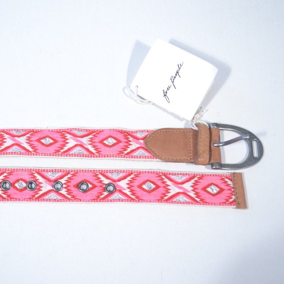 NWT FREE PEOPLE MOVING TO MARS PRINTED BELT, XS/S